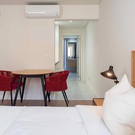 Pardal Rc B - Stylish Studio In Alcantara With Free Parking Nearby Apartamento